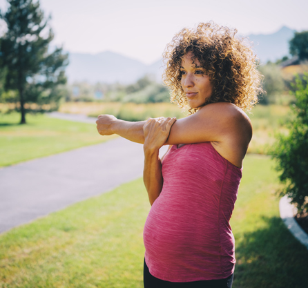 pregnant-in-pink