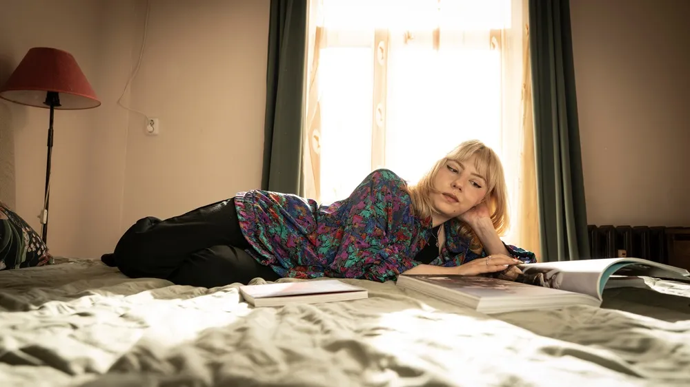 Picture of Alisa living with myasthenia gravis